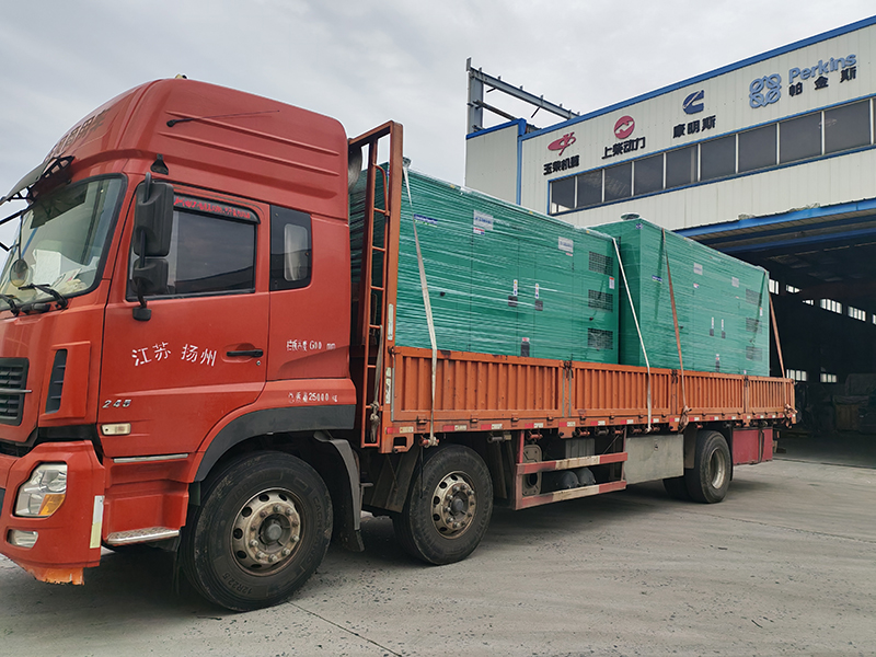 恒华动力上柴400KW/720KW静音箱柴油发电机组顺利发往昆山